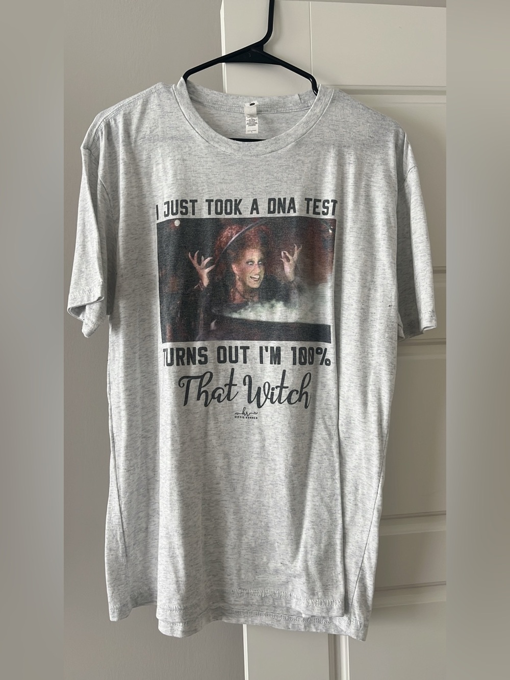 That Witch Heather Gray Short Sleeve Graphic Tee